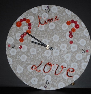 Atelier Horloge en carton mousse